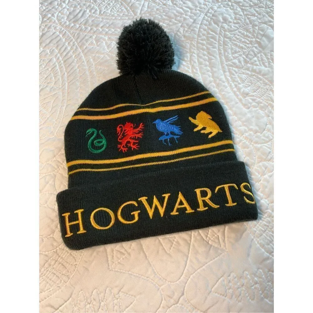 Hogwarts Harry Potter knit hat osfm unisex adult